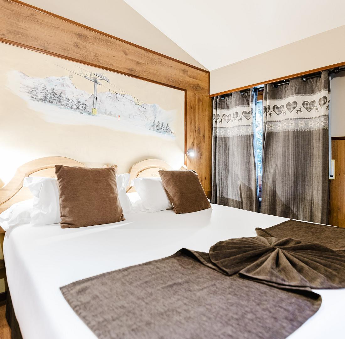 Apartament rústic vistes jardí