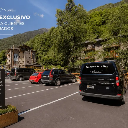 Estacionament convenient i gratuït al teu abast
