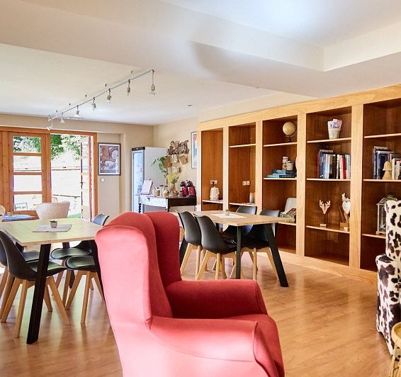 Salle de lecture et de télétravail