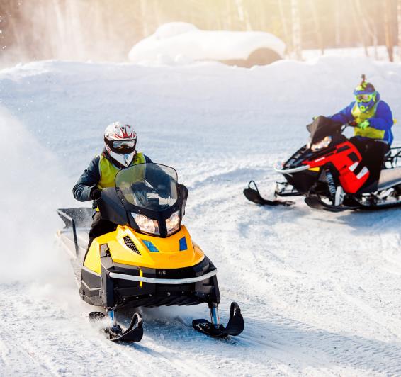 Snowmobile tour